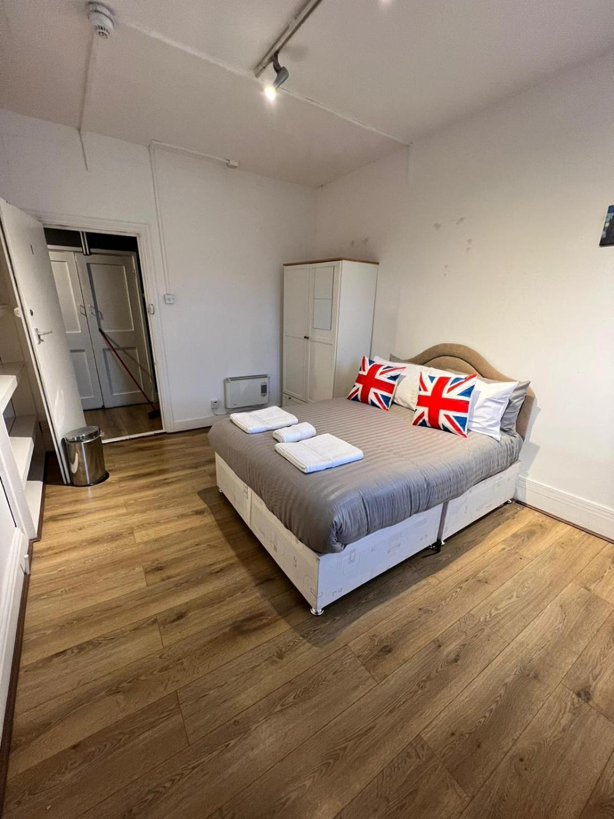 Islington Budget Guesthouse Londen Buitenkant foto
