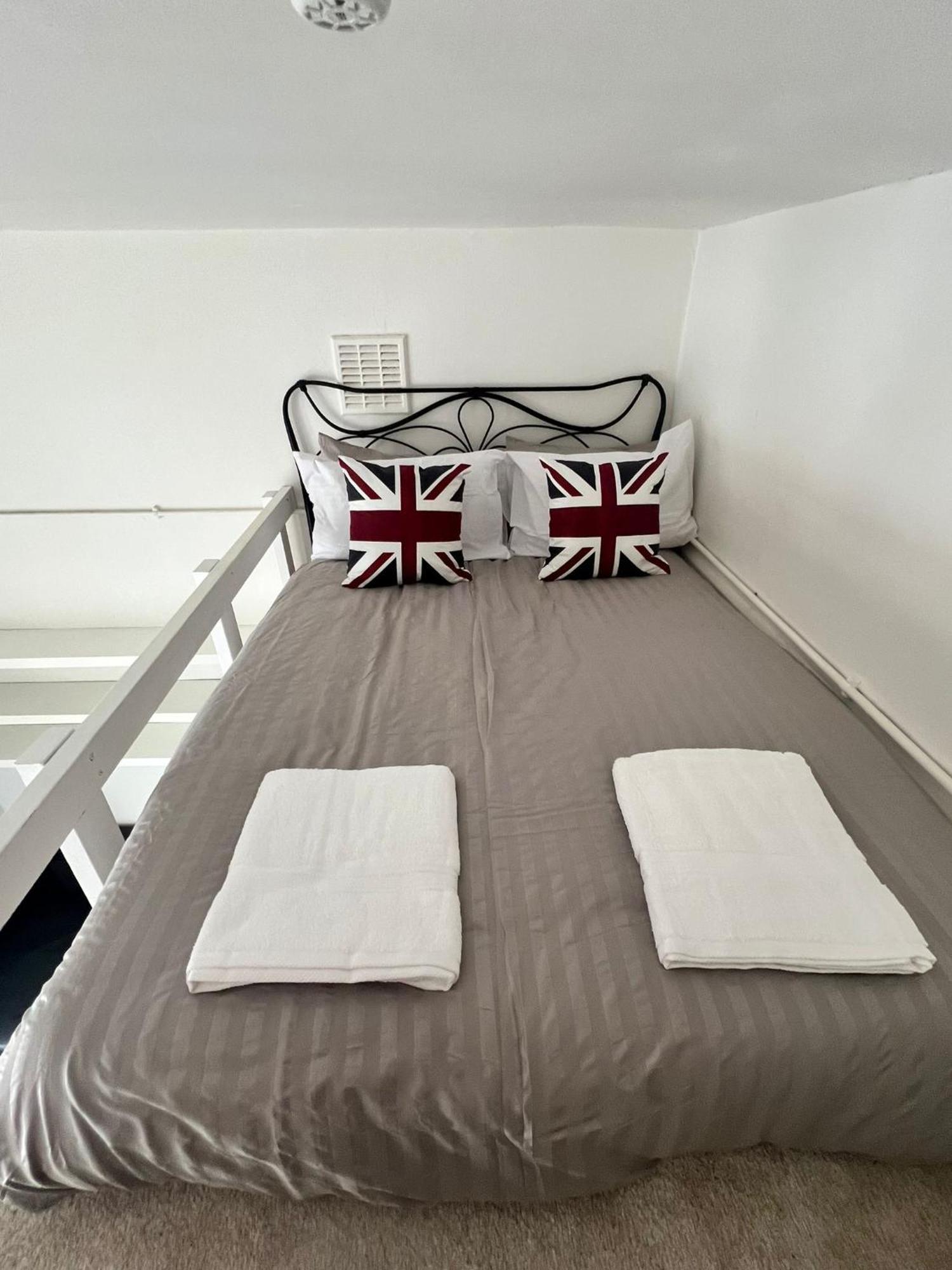 Islington Budget Guesthouse Londen Buitenkant foto